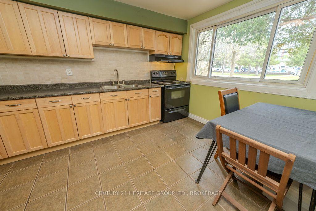Photo 7 of Unit 36, 258 Queen Mary Road, Kingston, Central City West — HOMEH