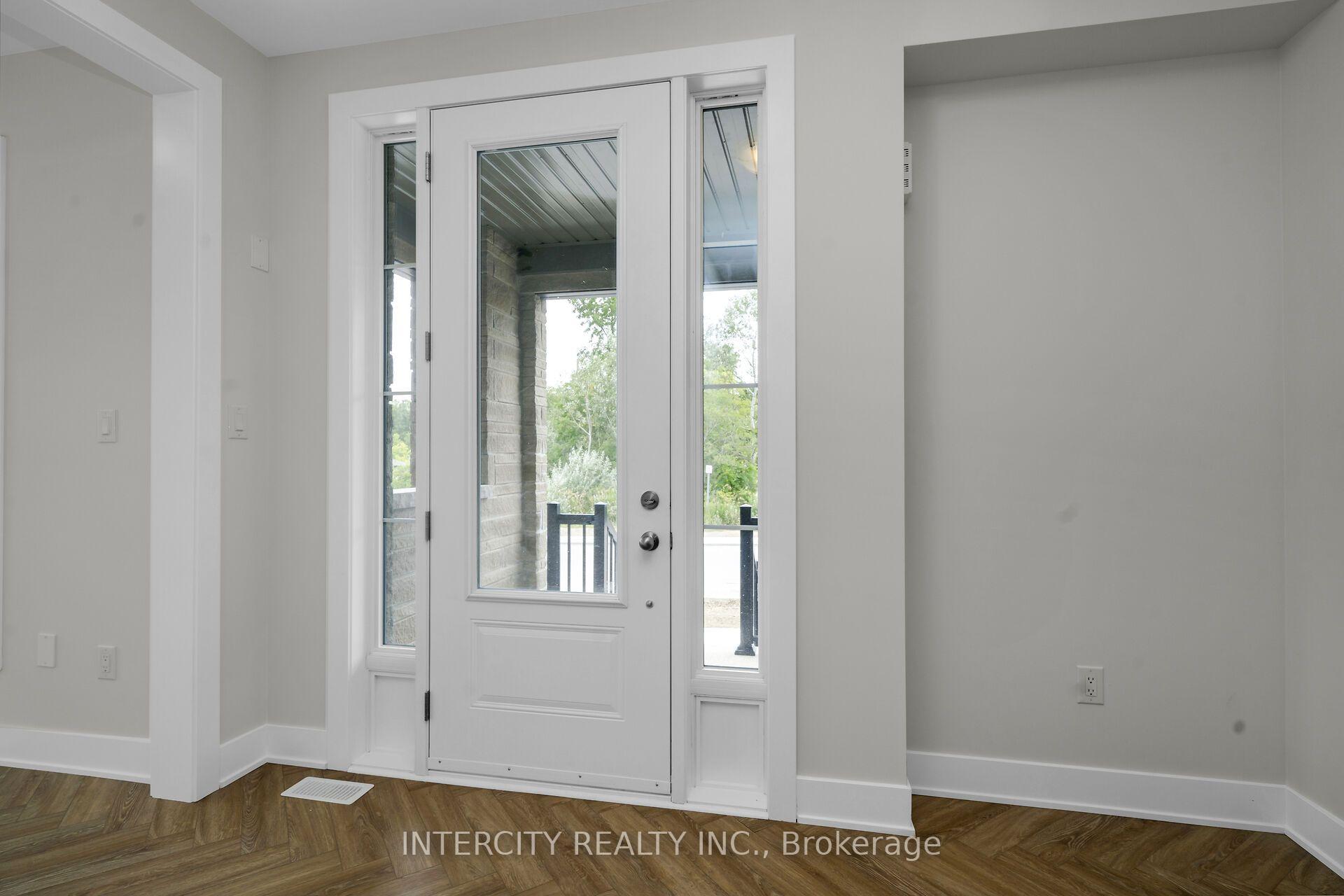 Photo 5 of Unit 20-104, 13969 Chickadee Lane, Caledon, Bolton West — HOMEH