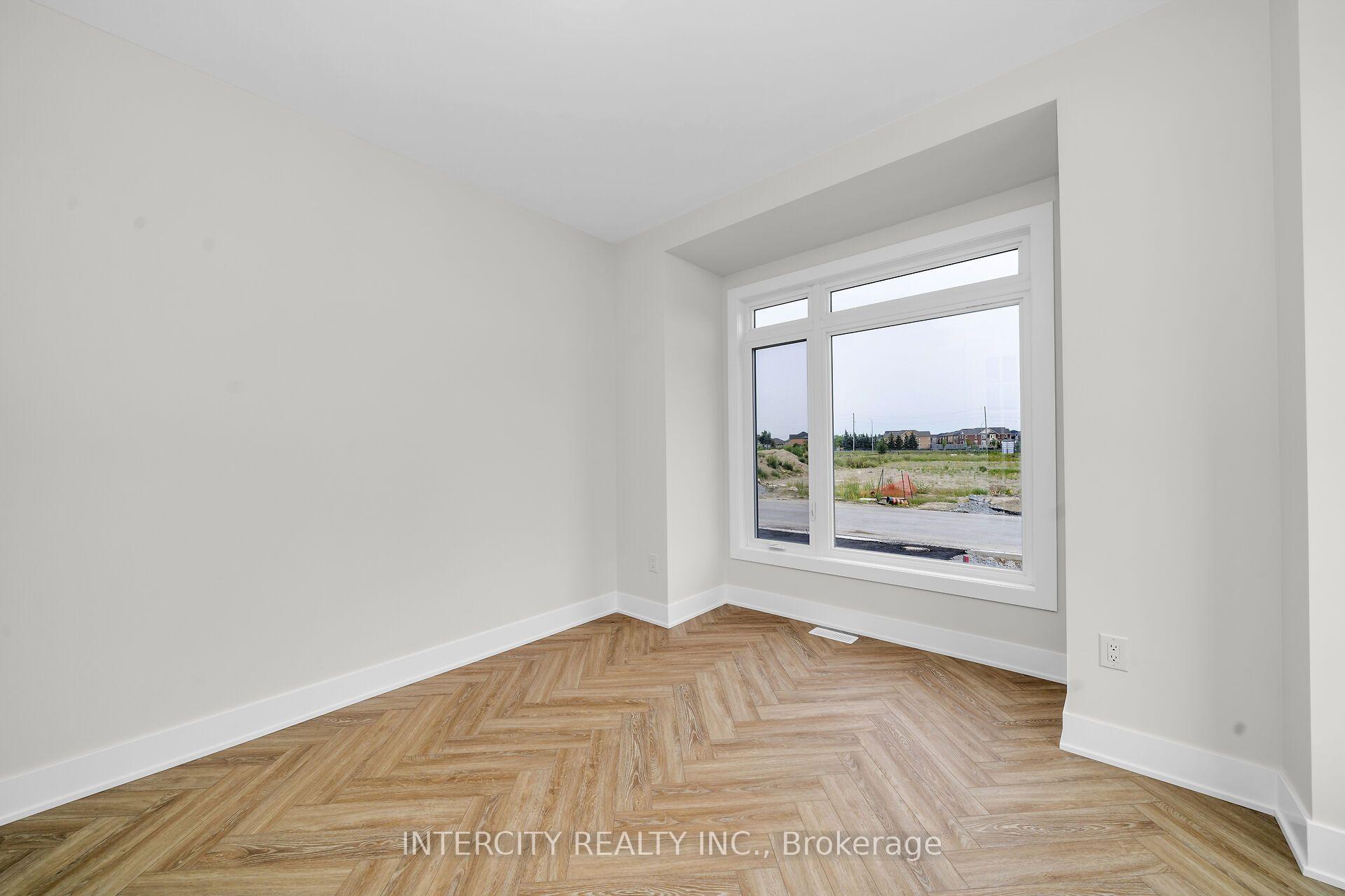 Photo 17 of Unit 20-104, 13969 Chickadee Lane, Caledon, Bolton West — HOMEH