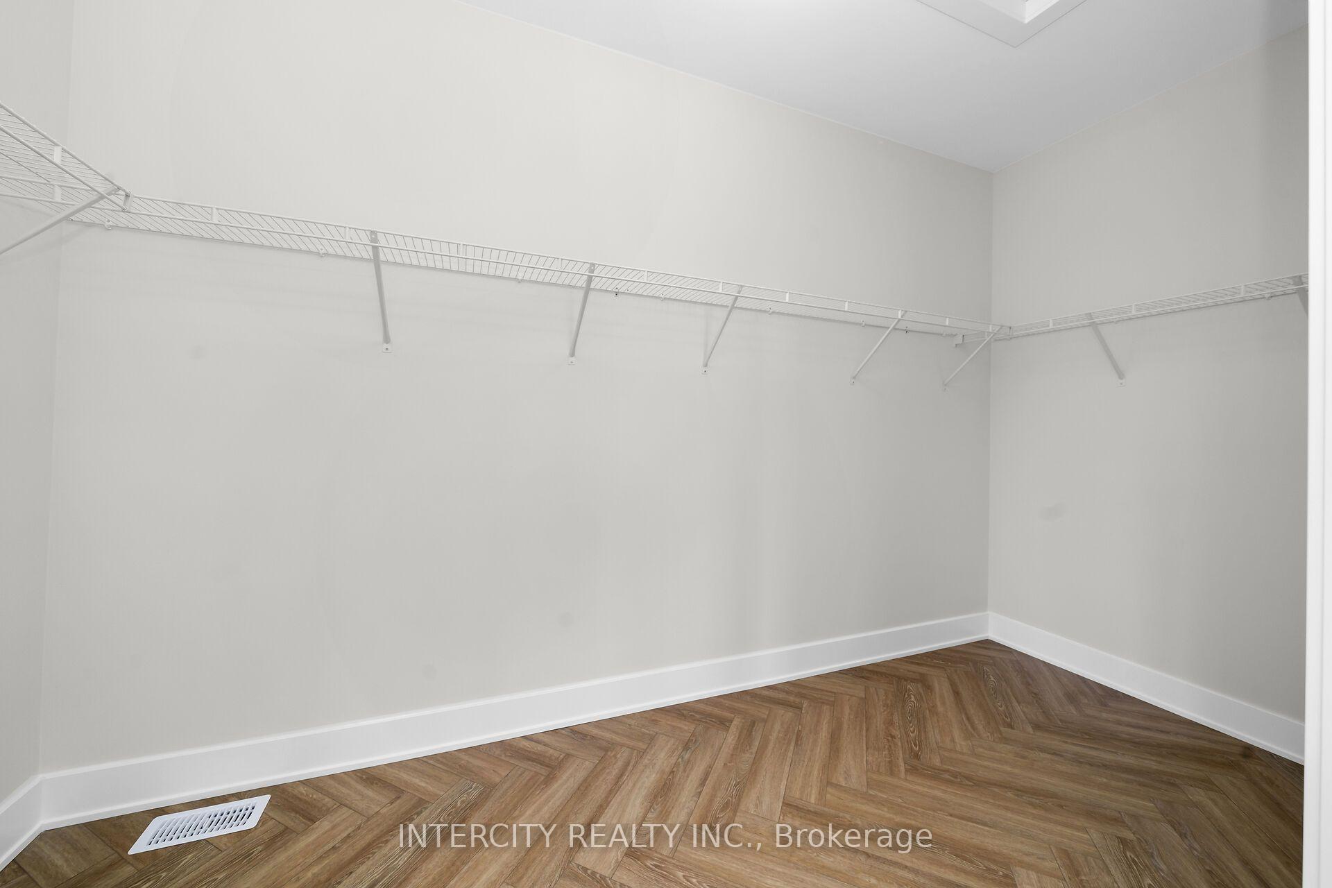 Photo 25 of Unit 20-104, 13969 Chickadee Lane, Caledon, Bolton West — HOMEH