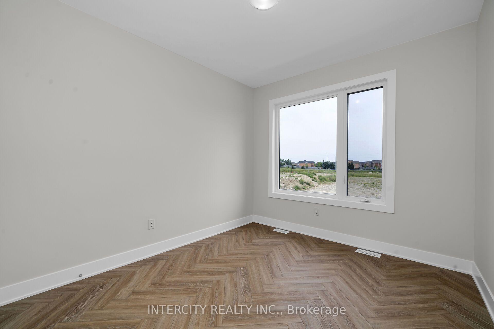 Photo 27 of Unit 20-104, 13969 Chickadee Lane, Caledon, Bolton West — HOMEH