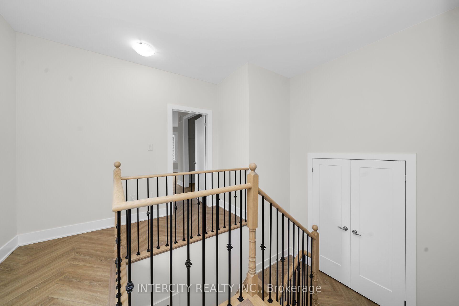 Photo 32 of Unit 20-104, 13969 Chickadee Lane, Caledon, Bolton West — HOMEH