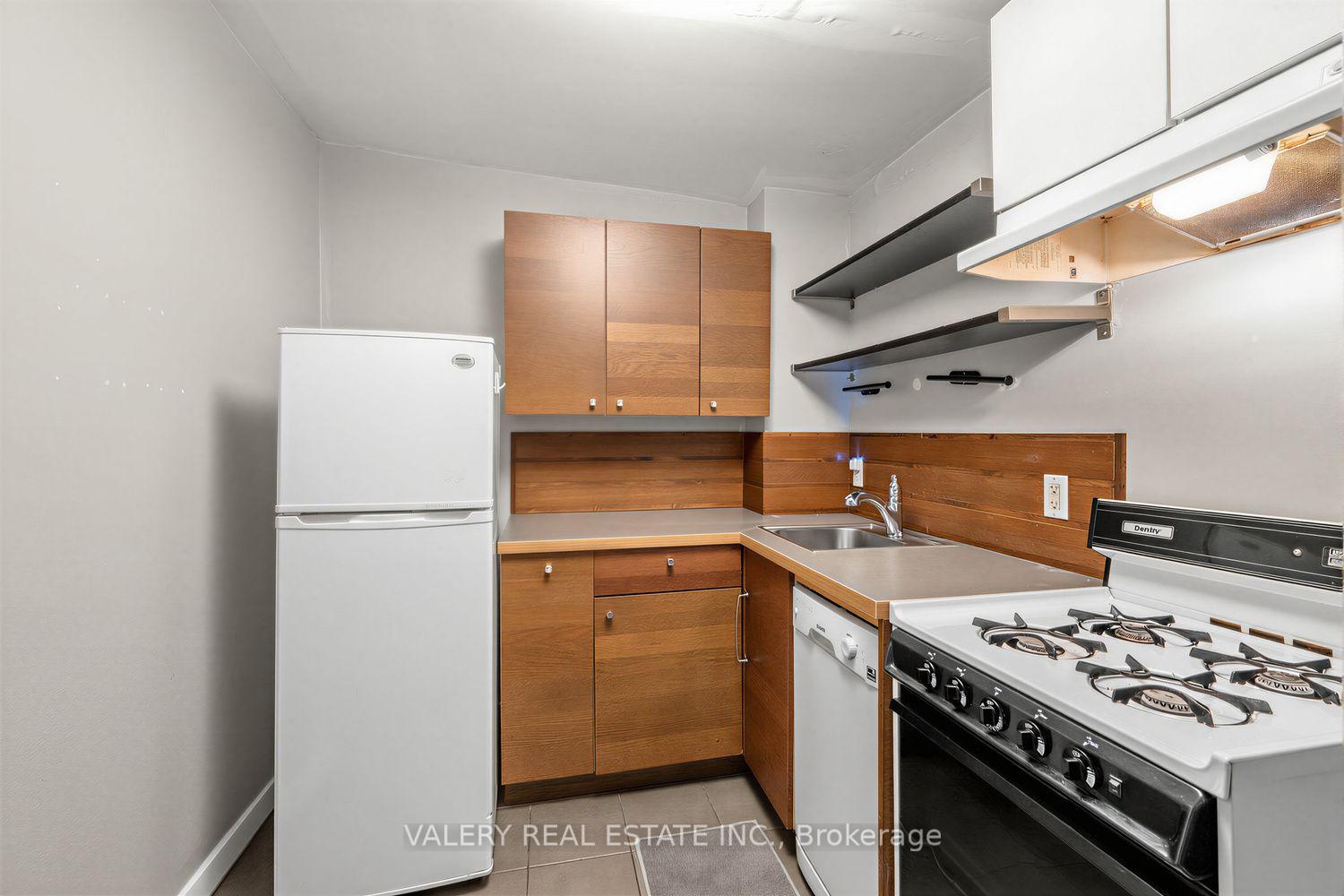Photo 22 of 472 Crawford Street, Toronto, Palmerston-Little Italy — HOMEH