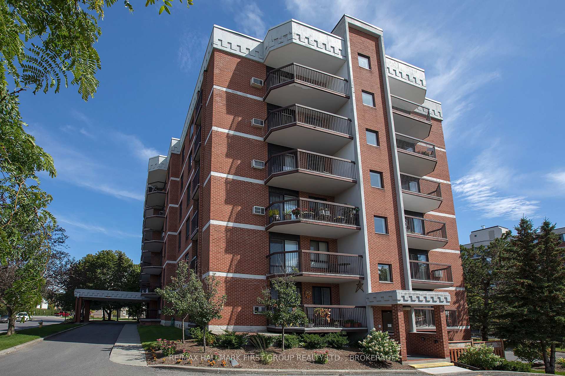Photo 2 of Unit 204, 14 Greenview Drive, Kingston, Central City West — HOMEH