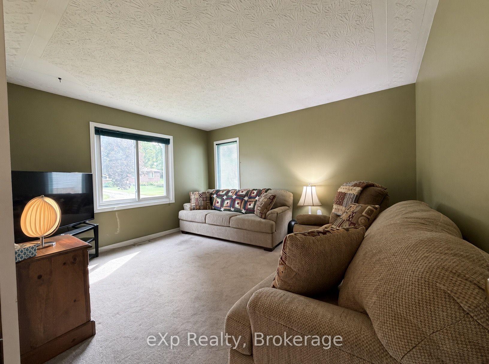 Photo 5 of 23 Willow Street, Brockton — HOMEH