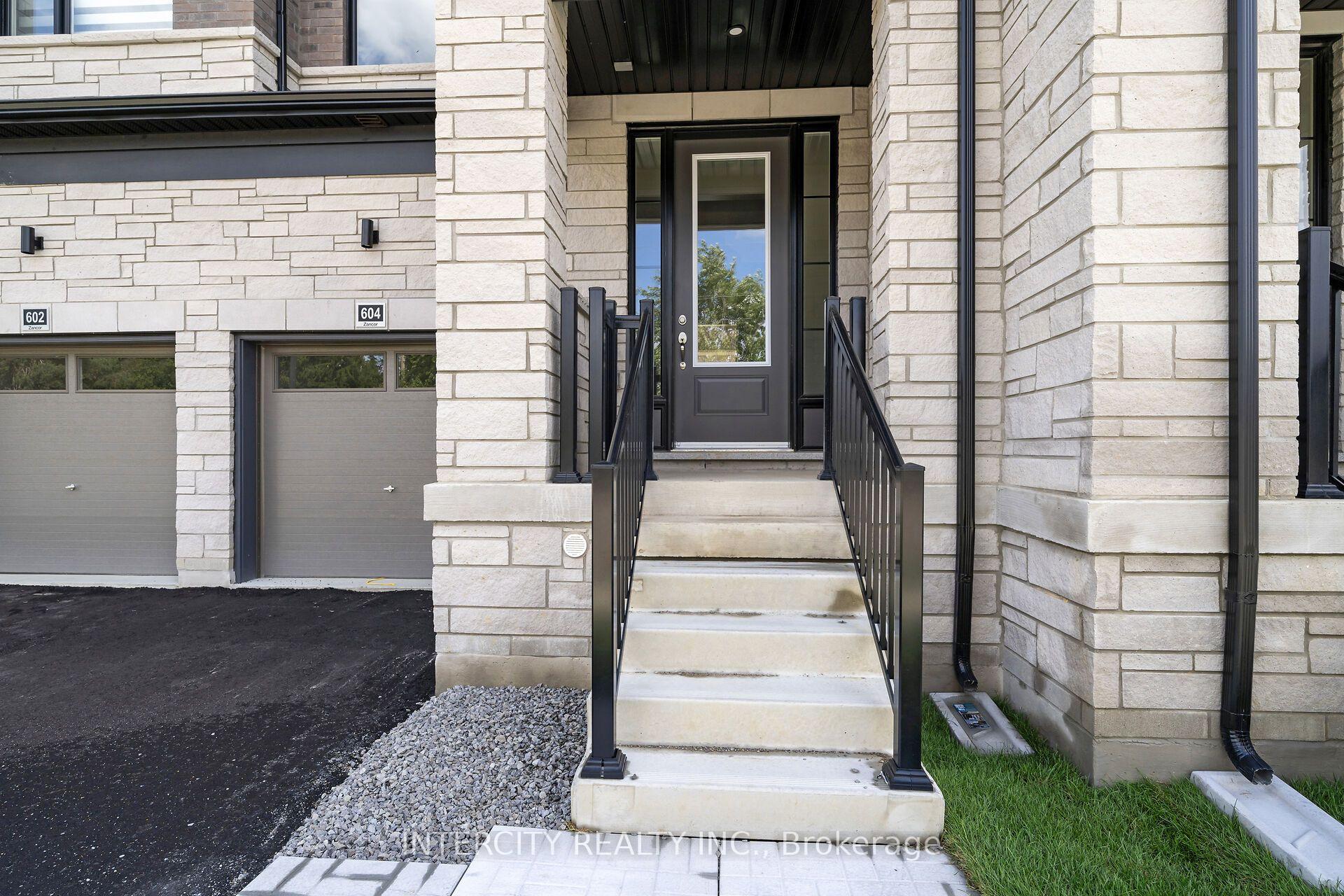 Photo 2 of Unit 18-90, 604 Glasgow Road, Caledon, Bolton West — HOMEH