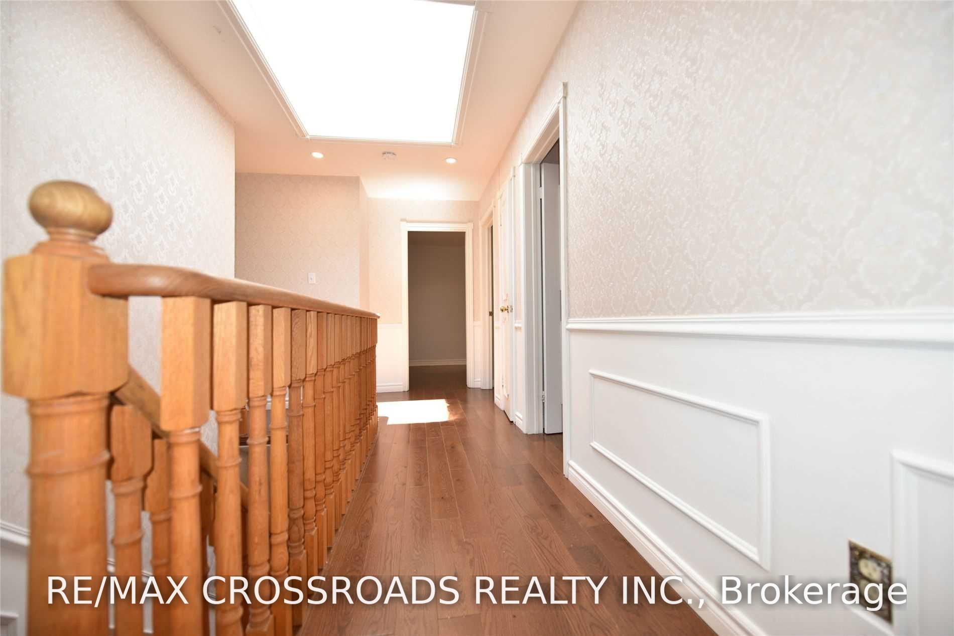 Photo 9 of 52 Emmeloord Crescent, Markham, Unionville — HOMEH