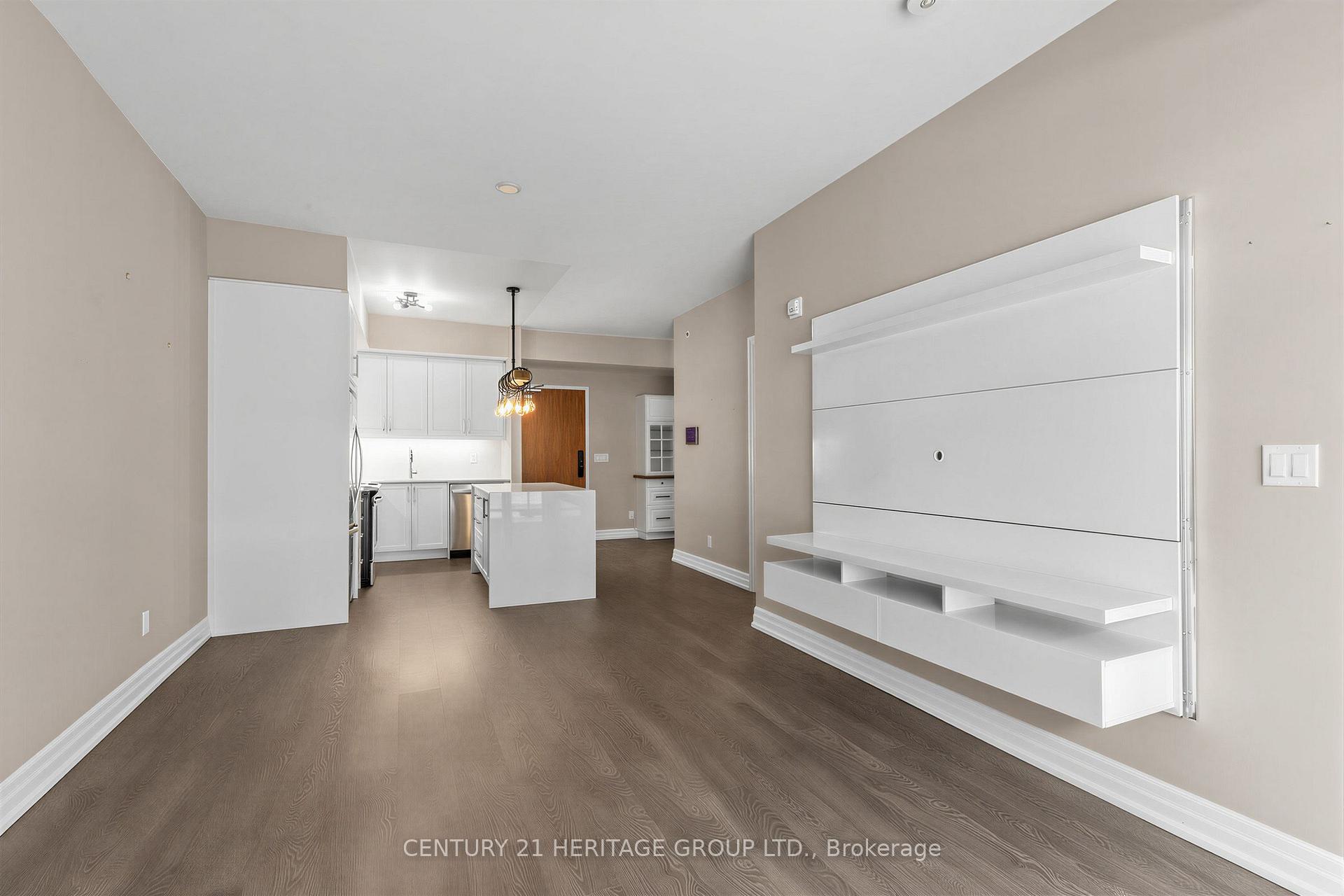 Photo 10 of Unit 212, 50 Ann Street, Caledon, Bolton West — HOMEH