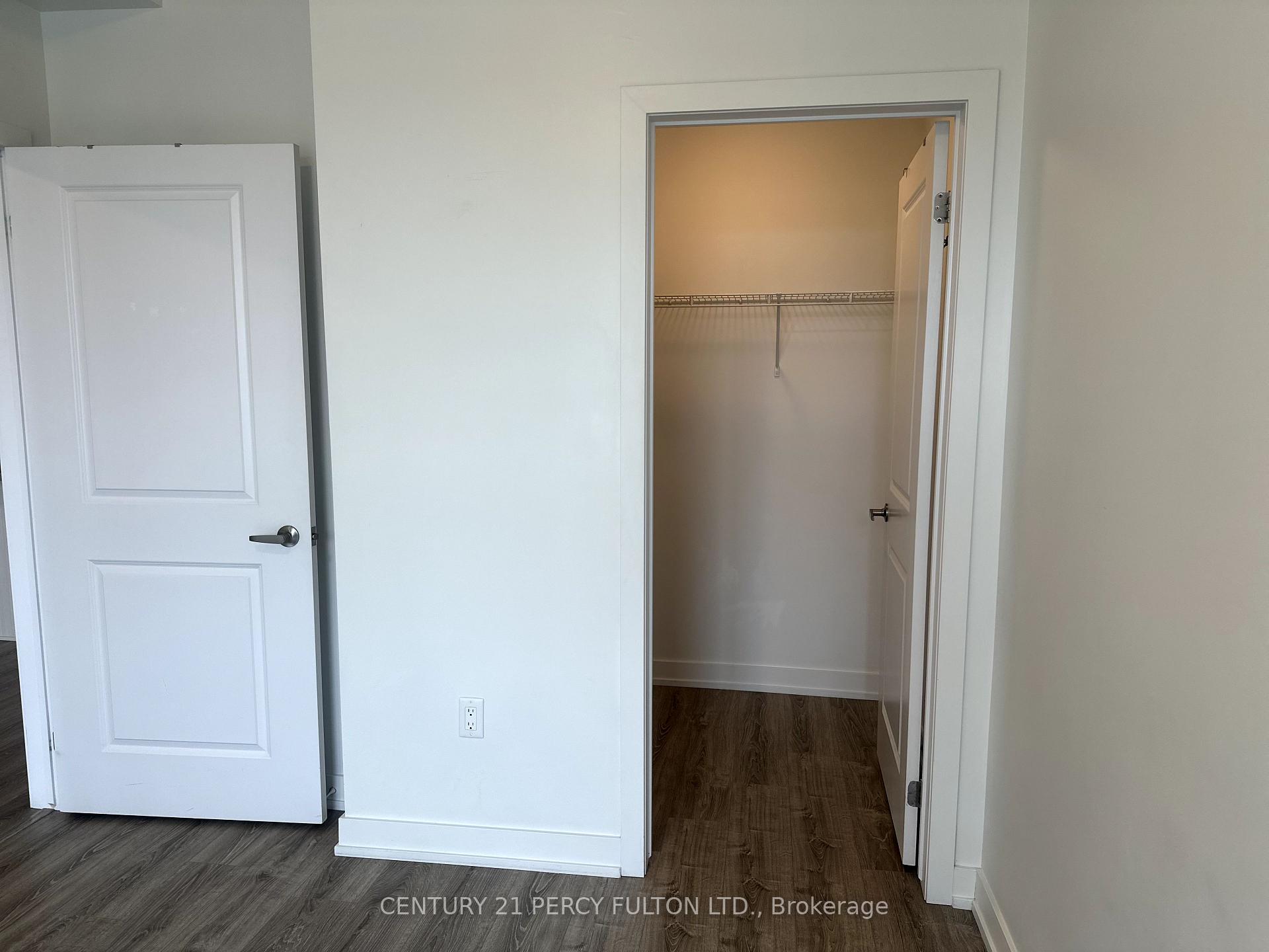 Photo 11 of Unit 324, 35 Southshore Crescent, Hamilton, Lakeshore — HOMEH