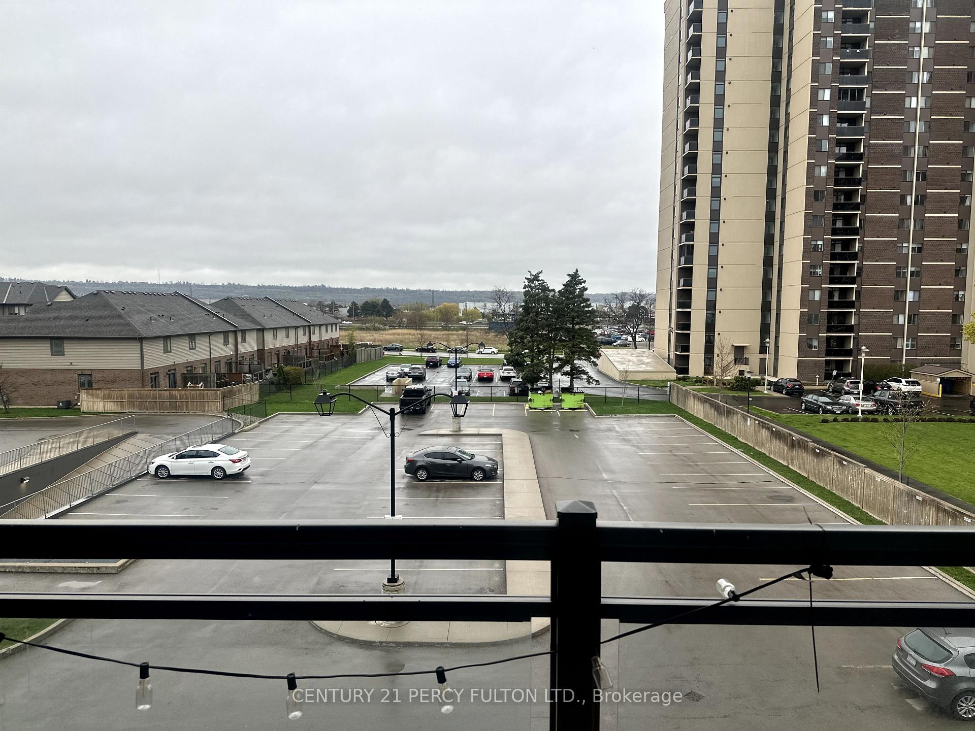 Photo 16 of Unit 324, 35 Southshore Crescent, Hamilton, Lakeshore — HOMEH