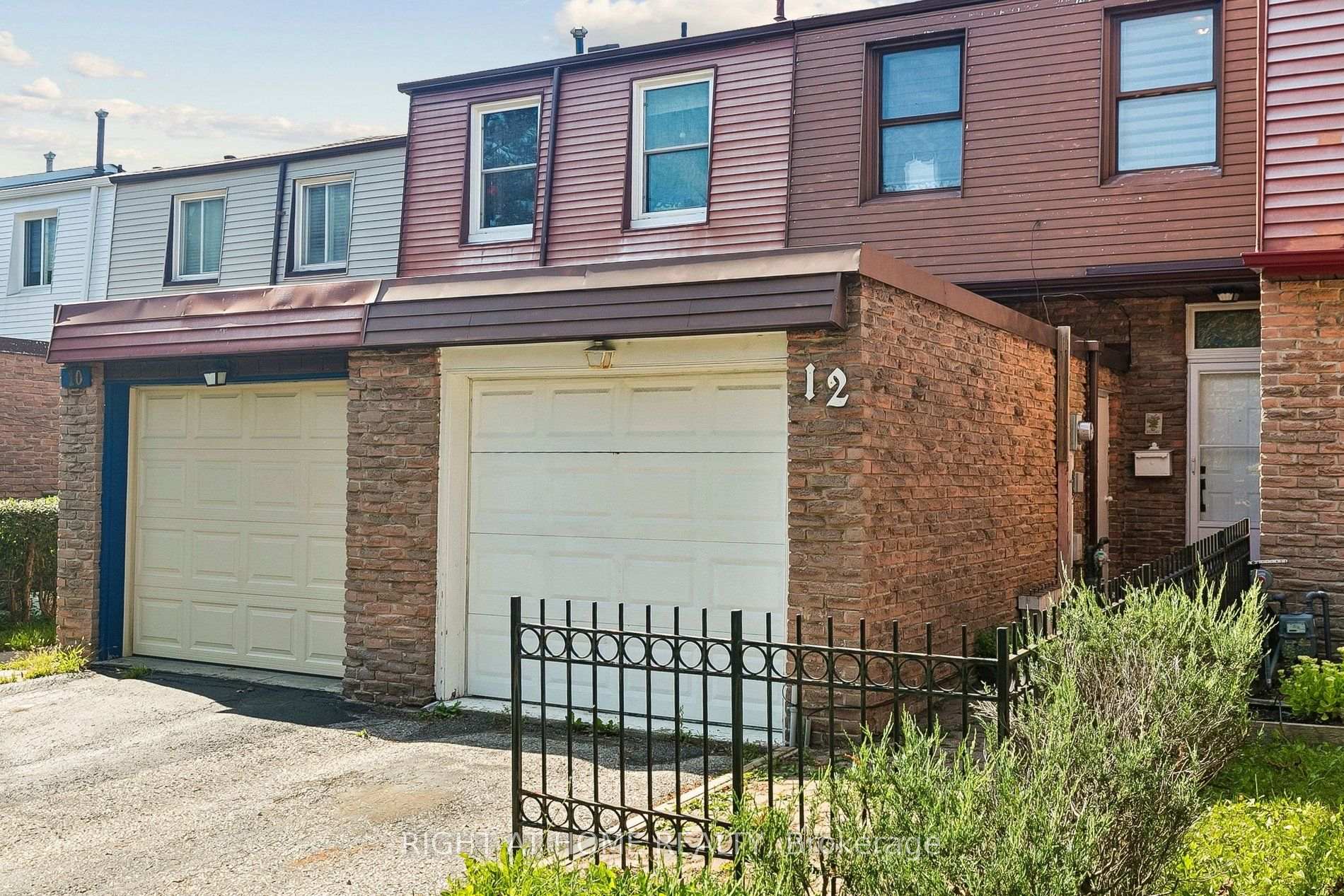 Photo 1 of 12 l'amoreaux Drive, Scarborough, L'Amoreaux — HOMEH
