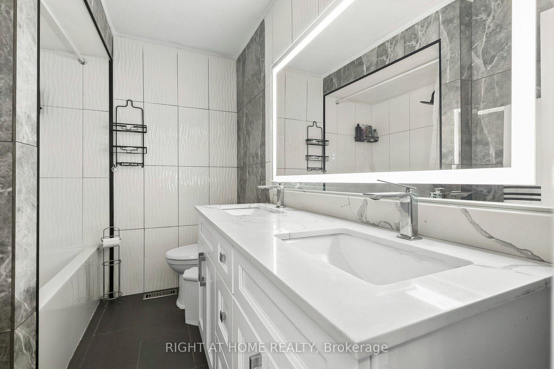 Photo 21 of 12 l'amoreaux Drive, Scarborough, L'Amoreaux — HOMEH