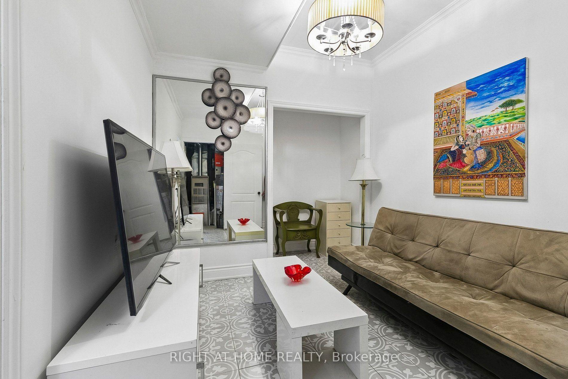 Photo 24 of 12 l'amoreaux Drive, Scarborough, L'Amoreaux — HOMEH