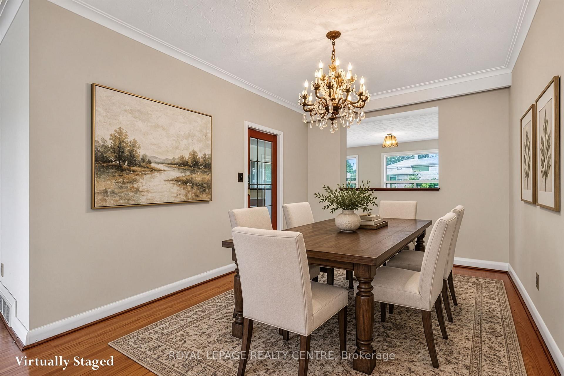 Photo 9 of 22 Euphrasia Drive, North York, Yorkdale-Glen Park — HOMEH