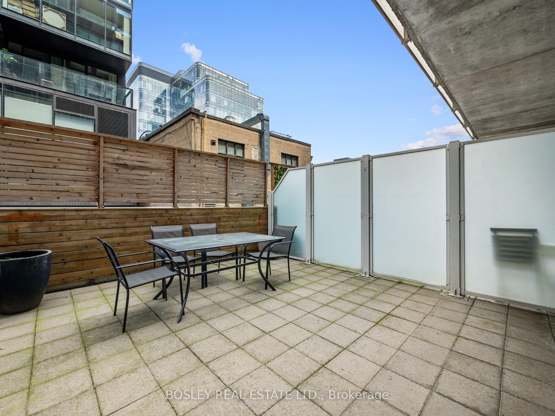 Photo 4 of Unit 203, 32 Stewart Street, Toronto, Waterfront Communities — HOMEH