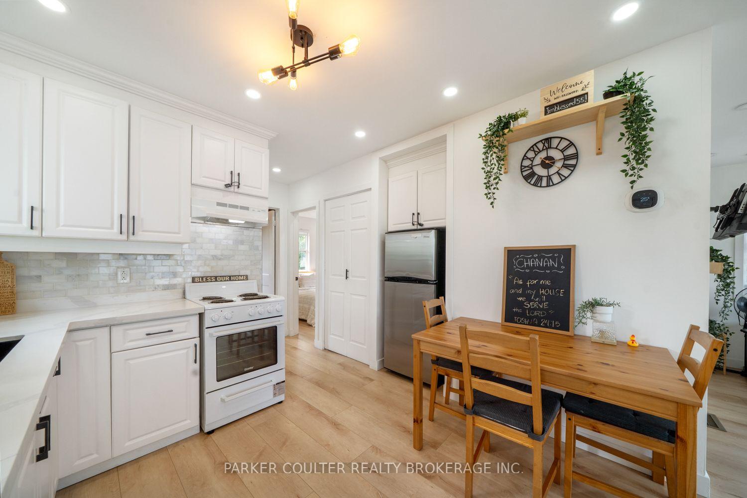 Photo 17 of 2305 Crystal Beach Road, Innisfil, Alcona — HOMEH