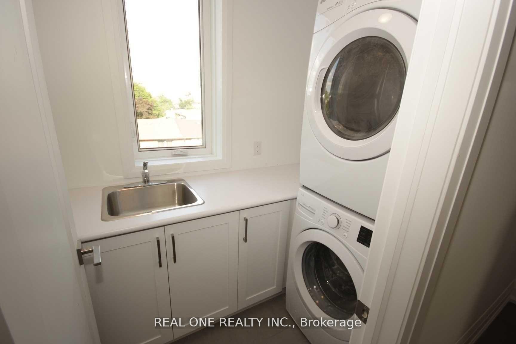 Photo 15 of Unit 4, 35 Dervock Crescent, North York, Bayview Village — HOMEH