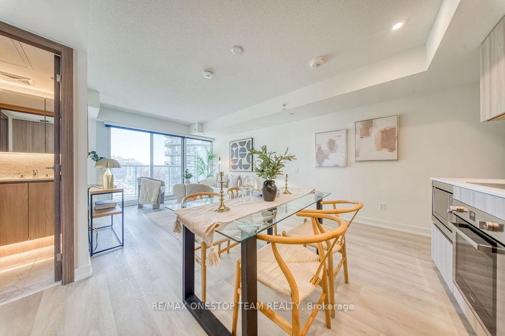 Photo 16 of Unit 1510, 17 Bathurst Street, Toronto, Waterfront Communities — HOMEH