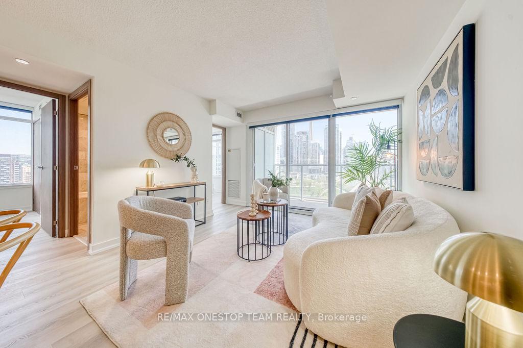 Photo 17 of Unit 1510, 17 Bathurst Street, Toronto, Waterfront Communities — HOMEH
