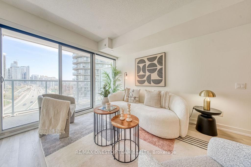 Photo 18 of Unit 1510, 17 Bathurst Street, Toronto, Waterfront Communities — HOMEH