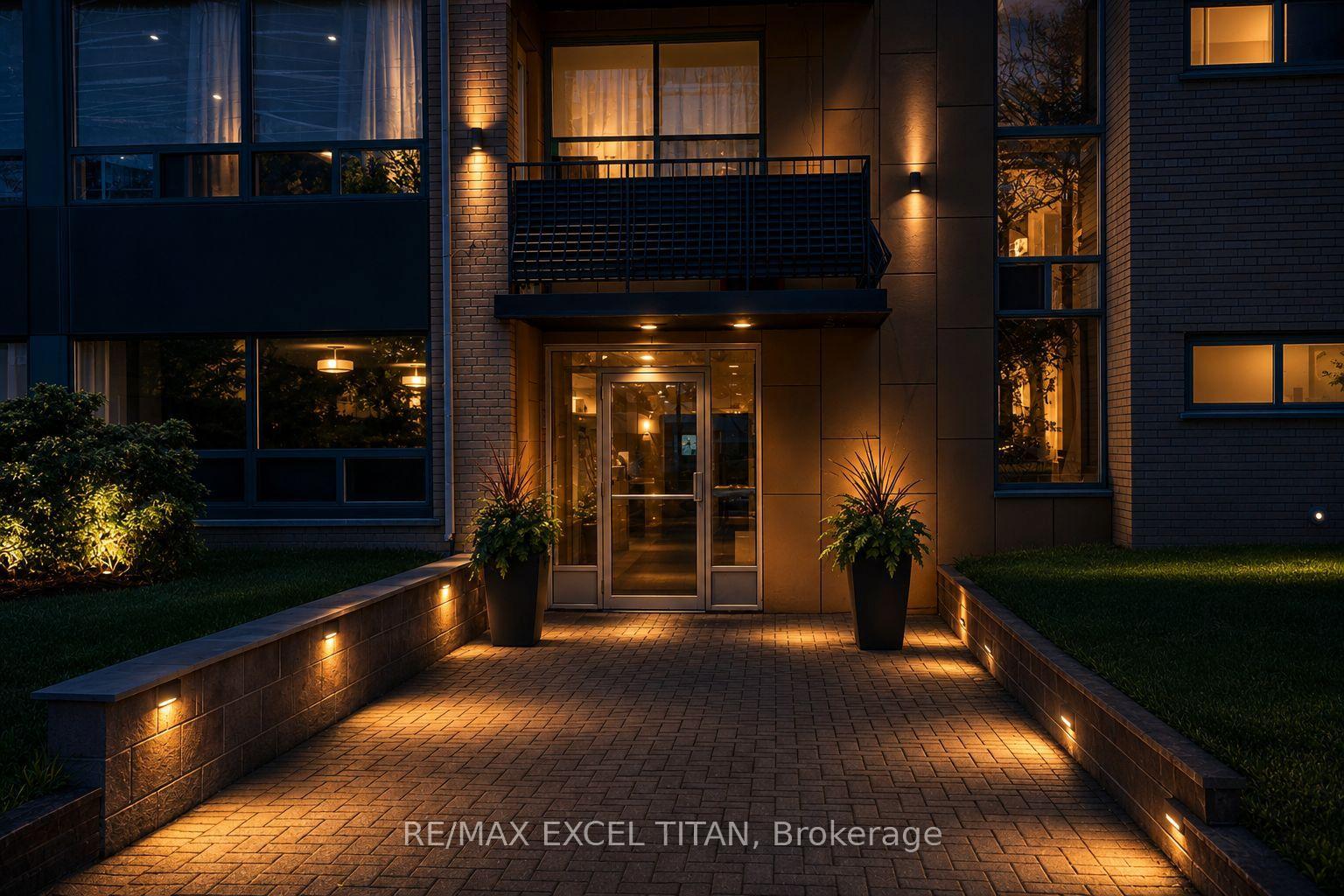 Front of Unit 302, 77 Erskine Avenue
