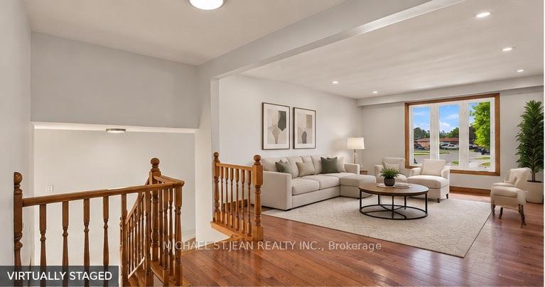 Photo 10 of 14 Green Forest Drive, Hamilton, Stoney Creek — HOMEH