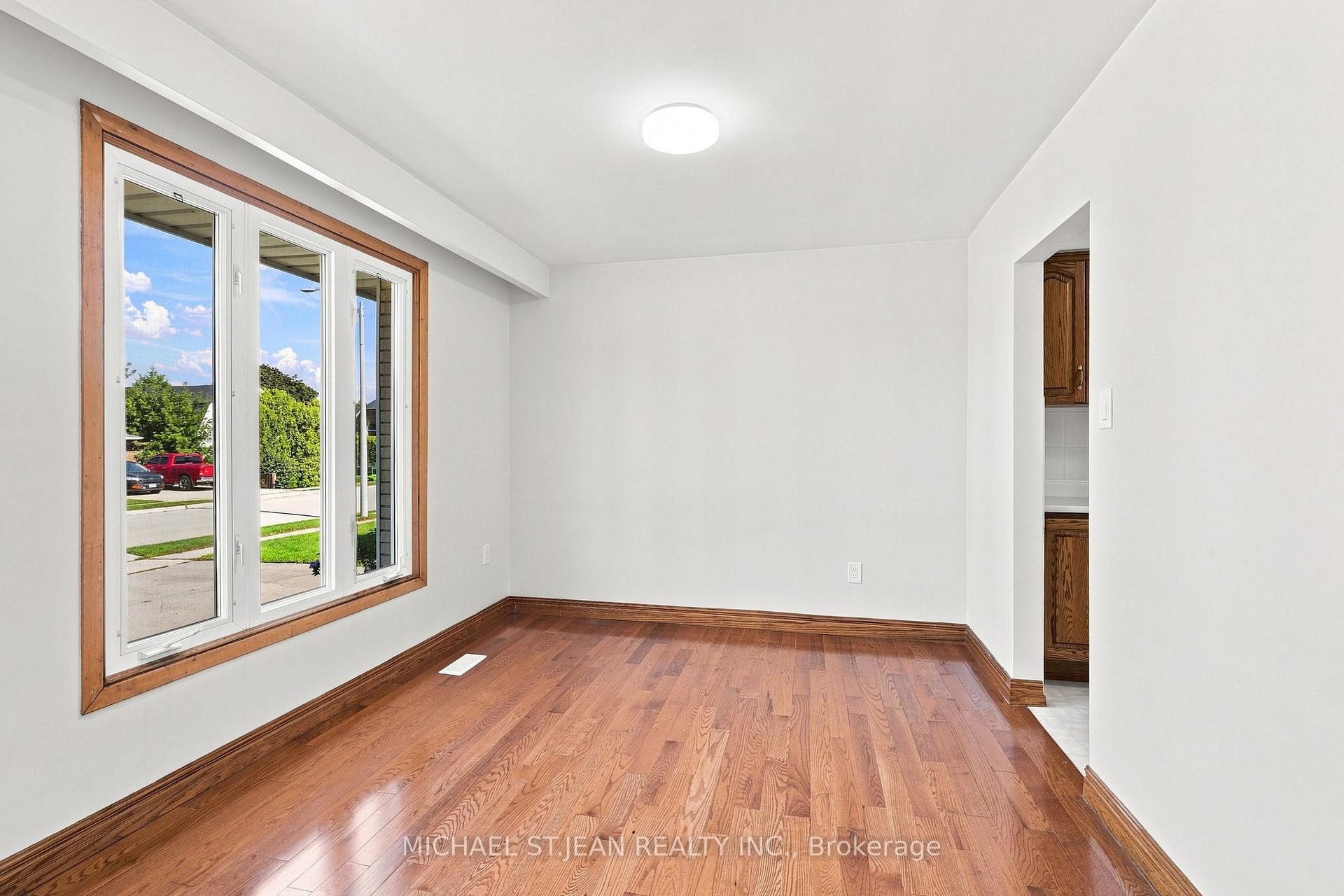 Photo 29 of 14 Green Forest Drive, Hamilton, Stoney Creek — HOMEH