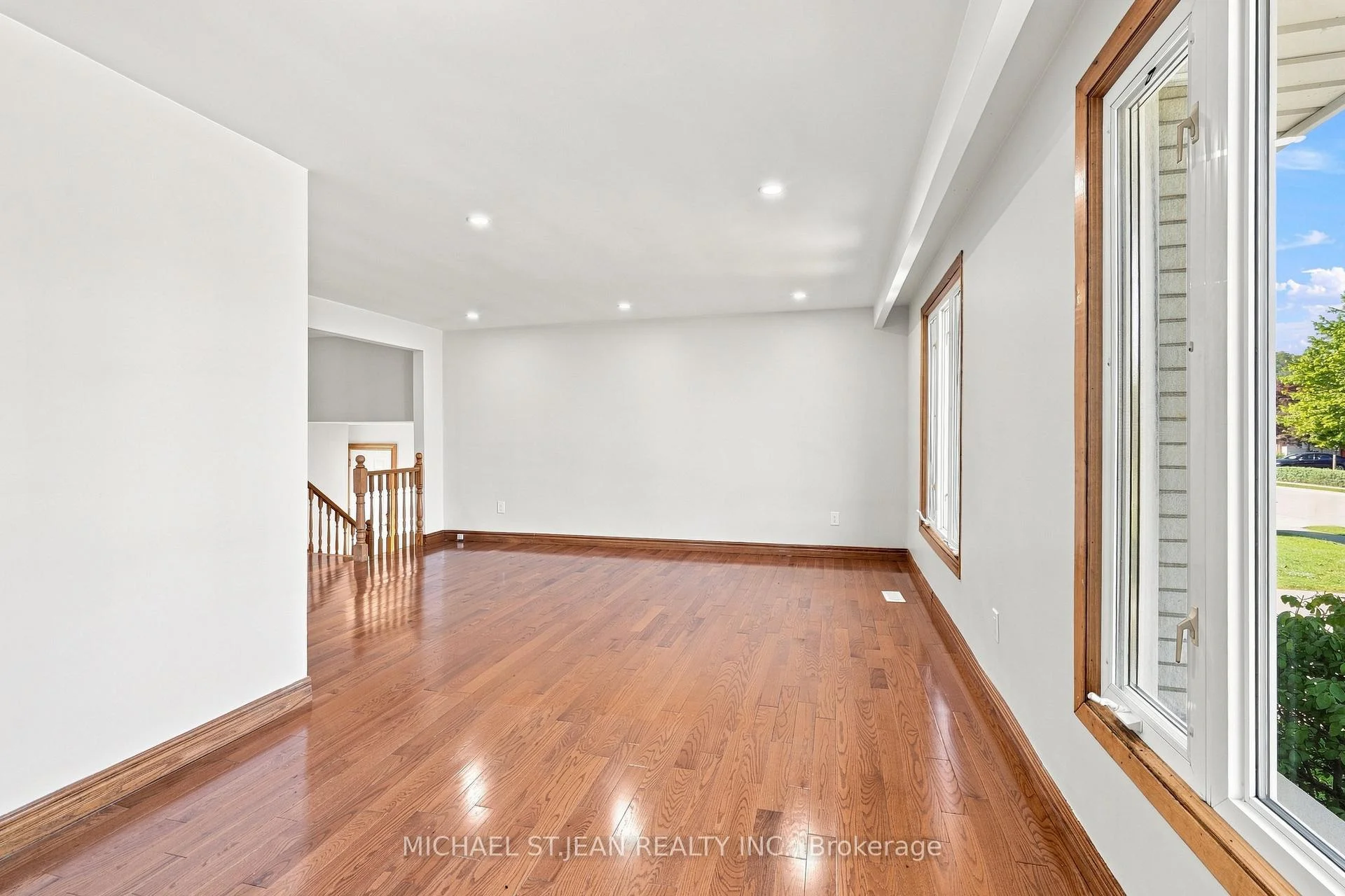 Photo 30 of 14 Green Forest Drive, Hamilton, Stoney Creek — HOMEH
