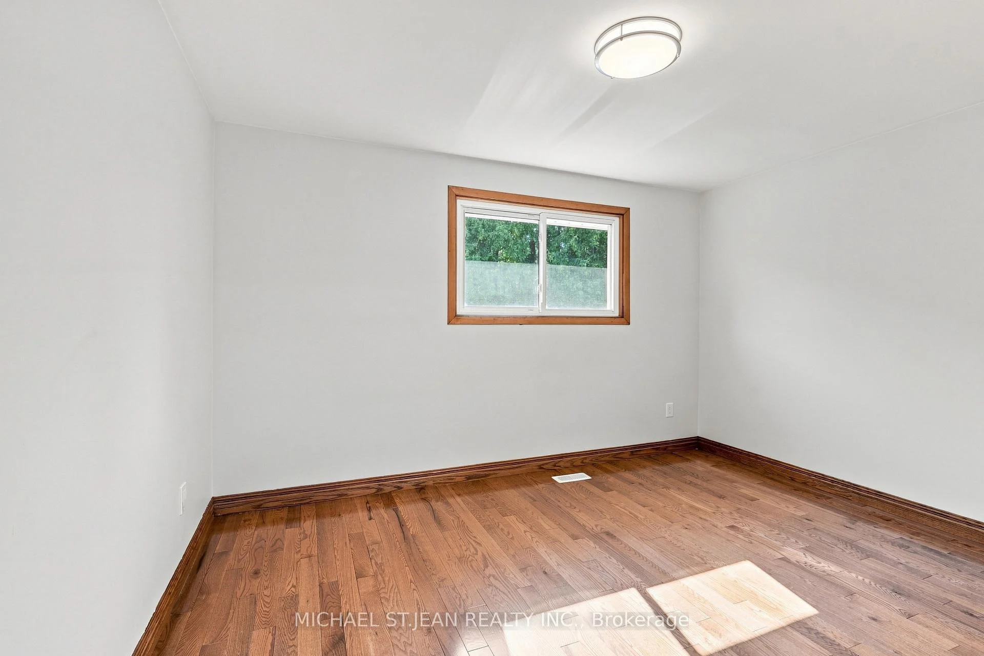 Photo 66 of 14 Green Forest Drive, Hamilton, Stoney Creek — HOMEH