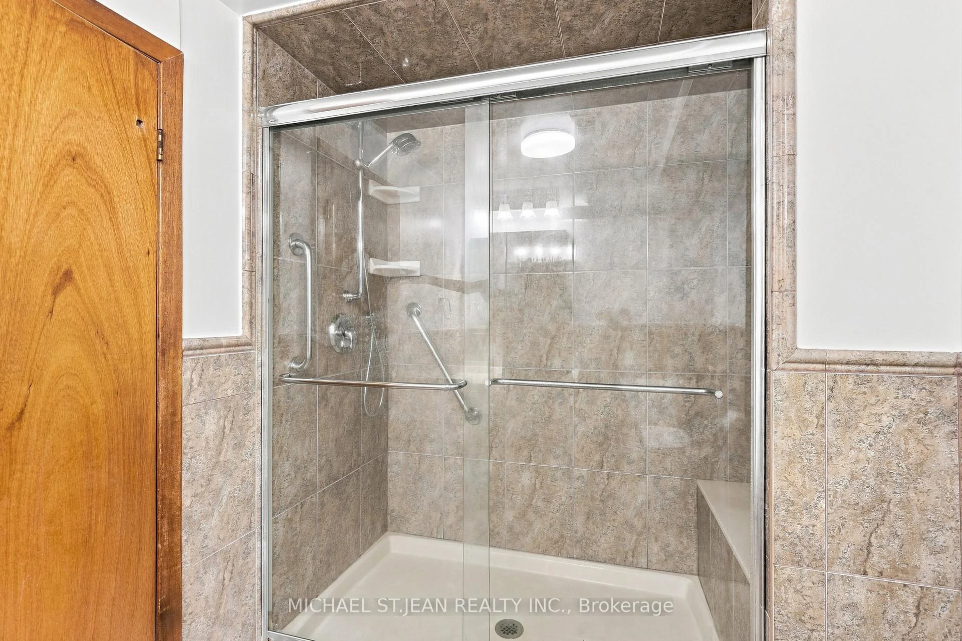 Photo 72 of 14 Green Forest Drive, Hamilton, Stoney Creek — HOMEH