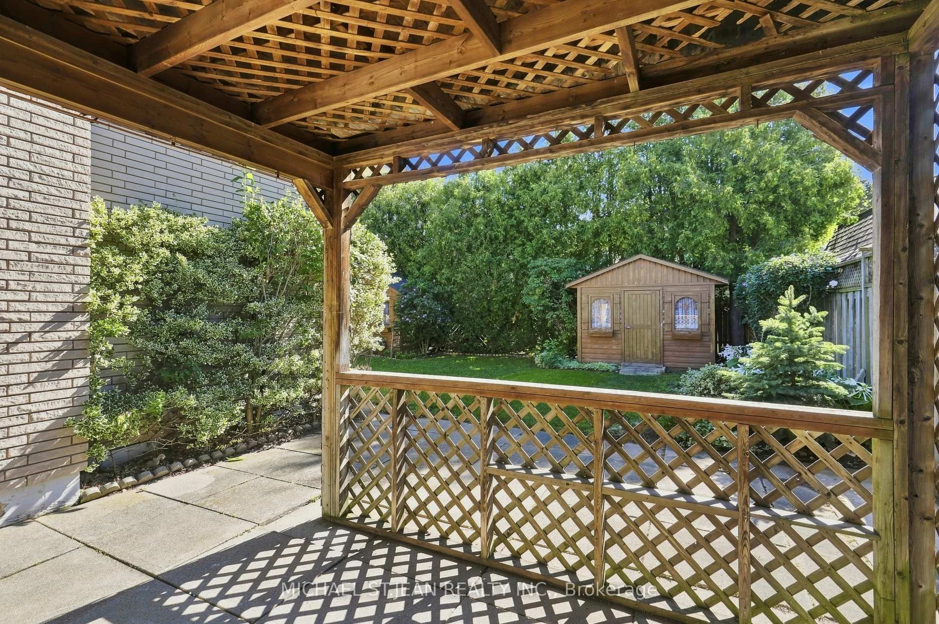 Photo 94 of 14 Green Forest Drive, Hamilton, Stoney Creek — HOMEH