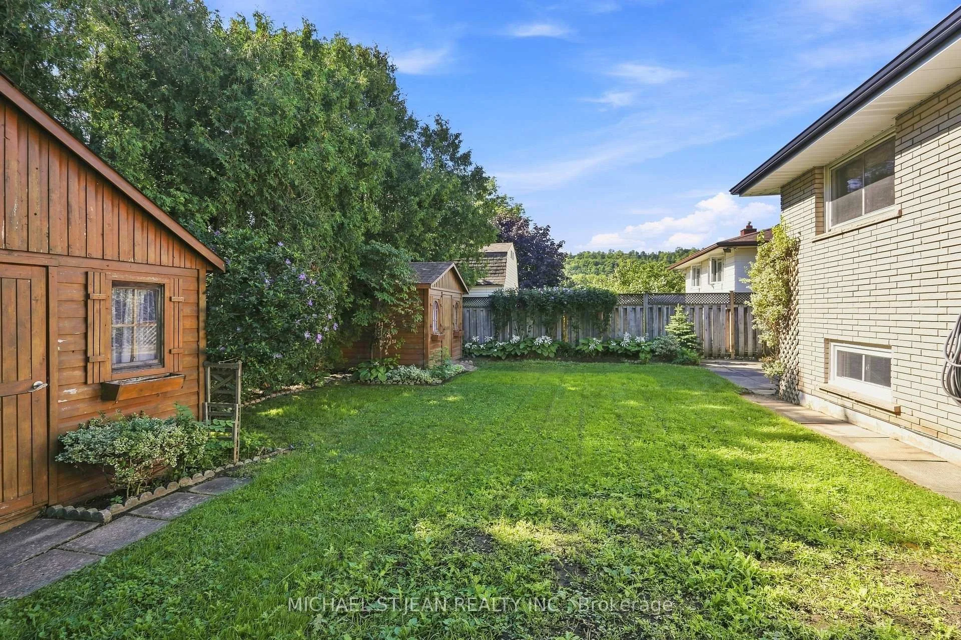 Photo 96 of 14 Green Forest Drive, Hamilton, Stoney Creek — HOMEH
