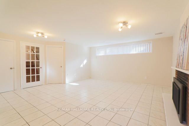 Photo 6 of Unit Lower, 45 Landfair Crescent, Scarborough, Woburn — HOMEH