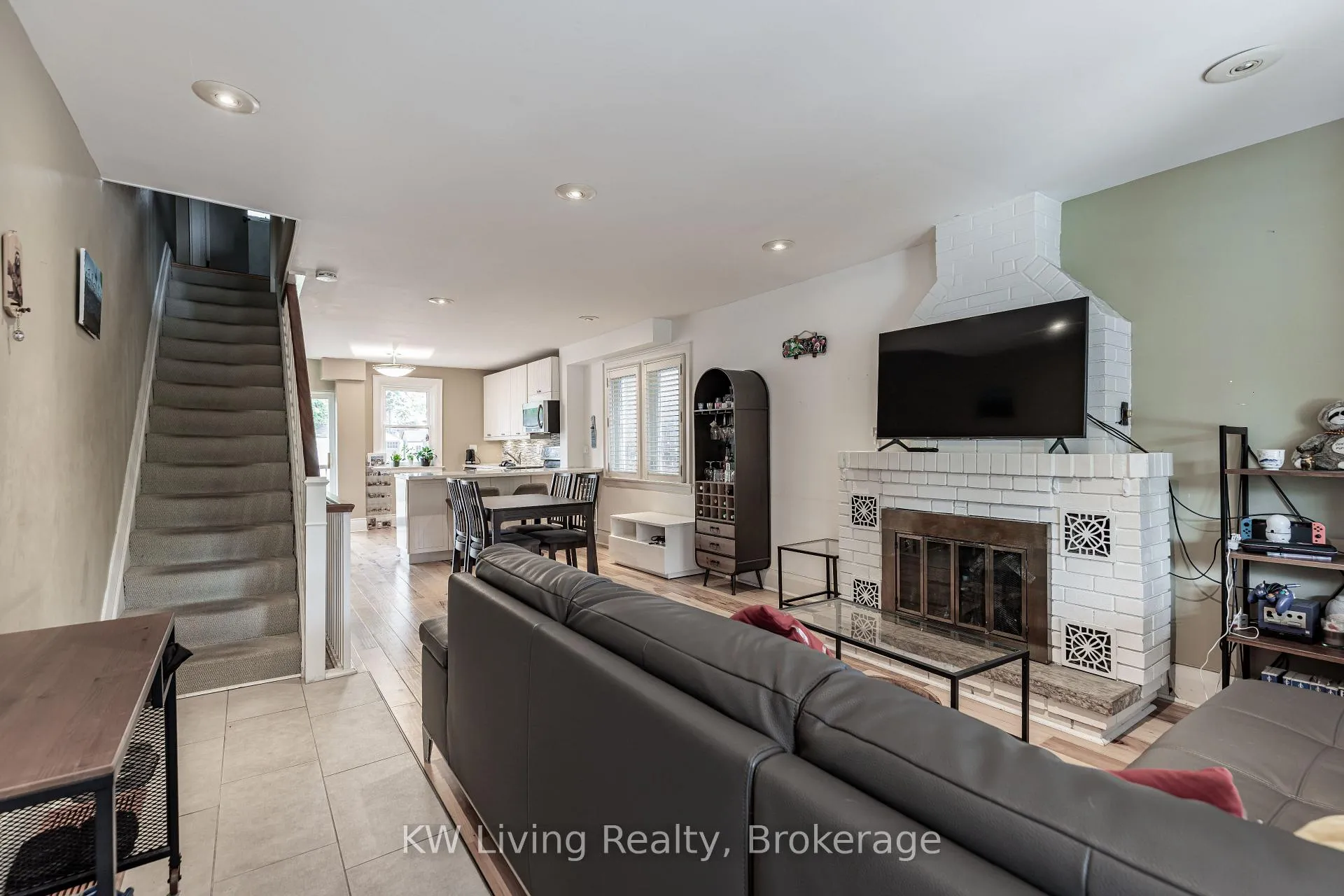 Photo 6 of 196 Fairlawn Avenue, Toronto, Lawrence Park North — HOMEH
