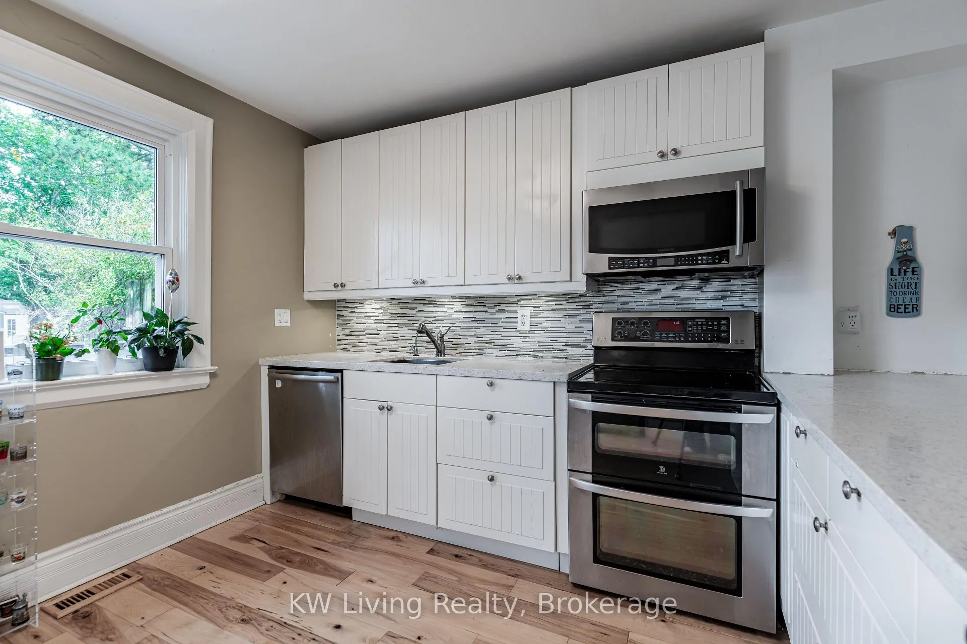 Photo 19 of 196 Fairlawn Avenue, Toronto, Lawrence Park North — HOMEH