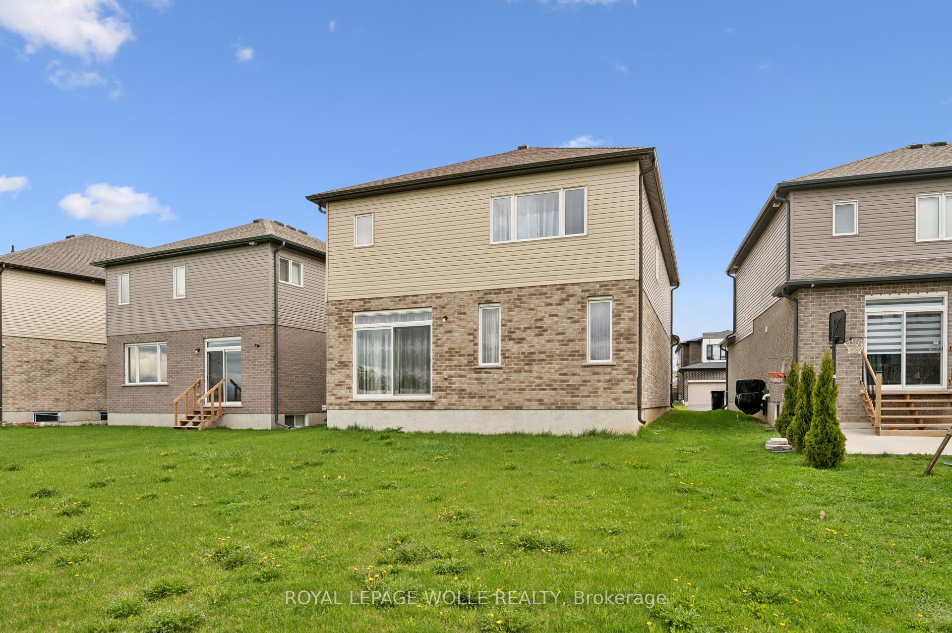 Photo 37 of 308 Freure Drive, Cambridge, Blair Road — HOMEH