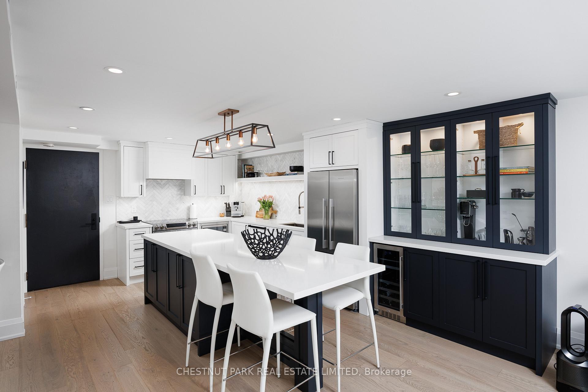 Photo 8 of Unit 203, 40 Oaklands Avenue, Toronto, Yonge-St. Clair — HOMEH