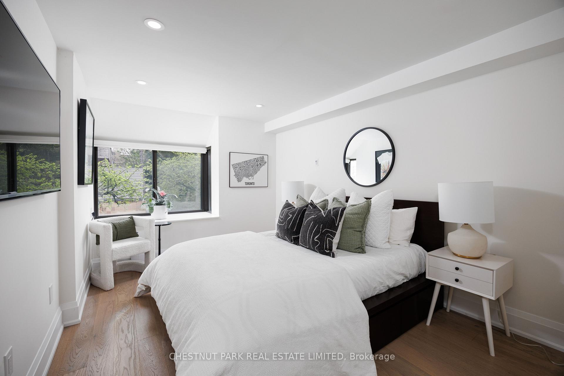 Photo 18 of Unit 203, 40 Oaklands Avenue, Toronto, Yonge-St. Clair — HOMEH