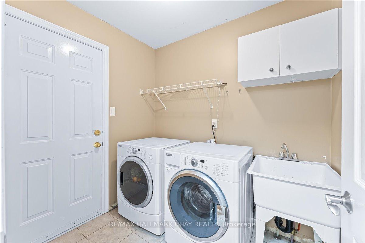 Photo 8 of 3 Bell Street, Barrie, Ardagh — HOMEH