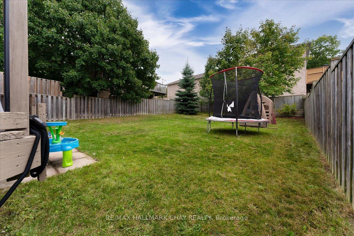 Photo 41 of 3 Bell Street, Barrie, Ardagh — HOMEH