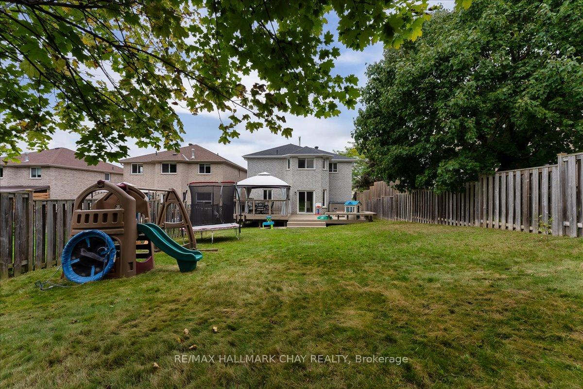 Photo 43 of 3 Bell Street, Barrie, Ardagh — HOMEH