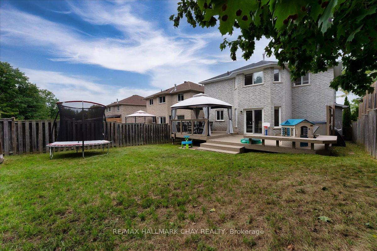 Photo 45 of 3 Bell Street, Barrie, Ardagh — HOMEH