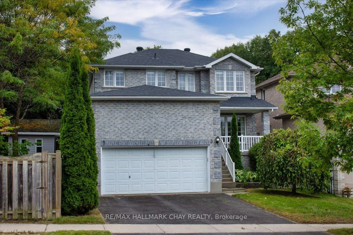 Photo 1 of 3 Bell Street, Barrie, Ardagh — HOMEH