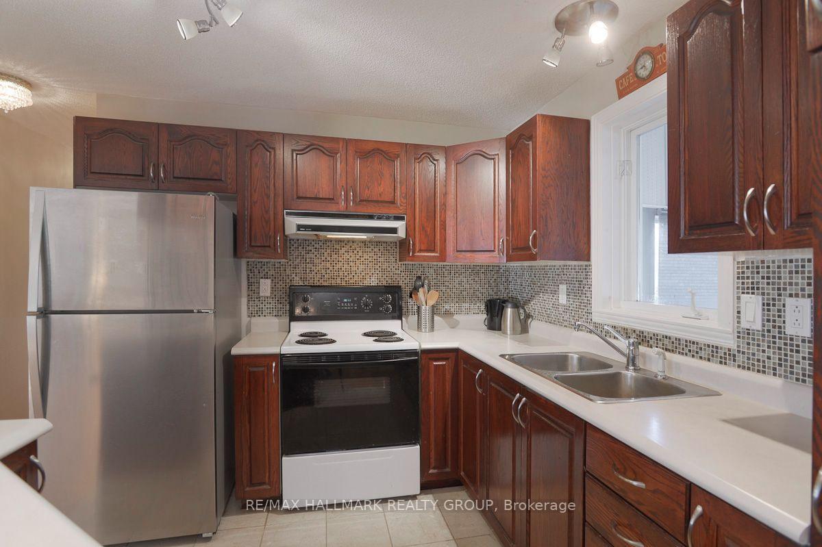 Photo 9 of 141 Corkstown Road, Ottawa, Crystal Beach — HOMEH