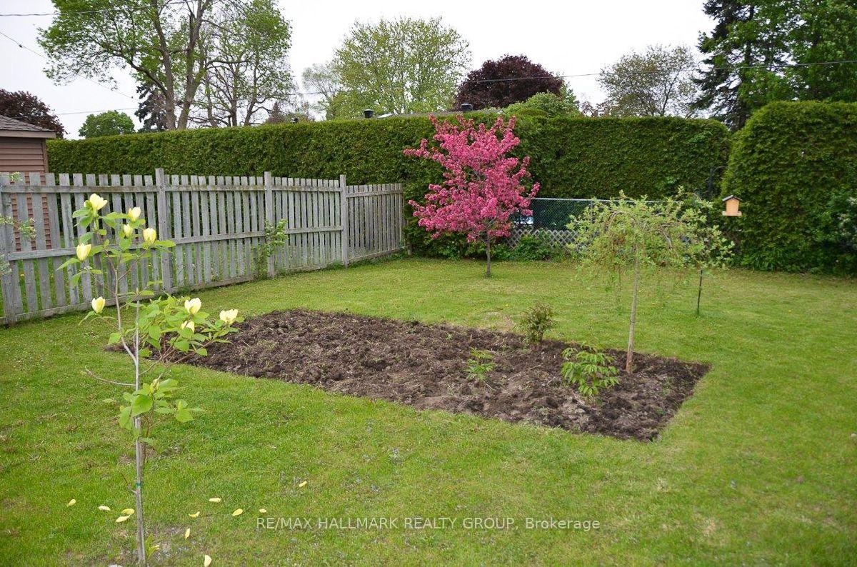 Photo 17 of 141 Corkstown Road, Ottawa, Crystal Beach — HOMEH