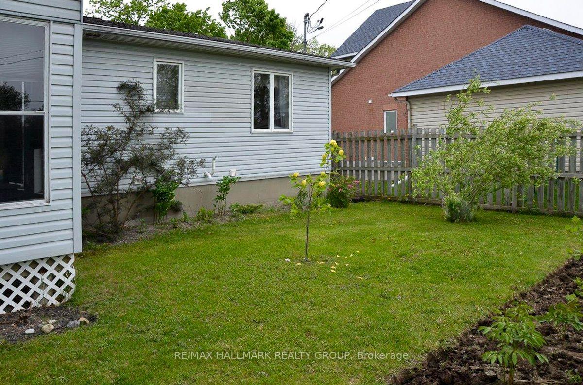 Photo 18 of 141 Corkstown Road, Ottawa, Crystal Beach — HOMEH