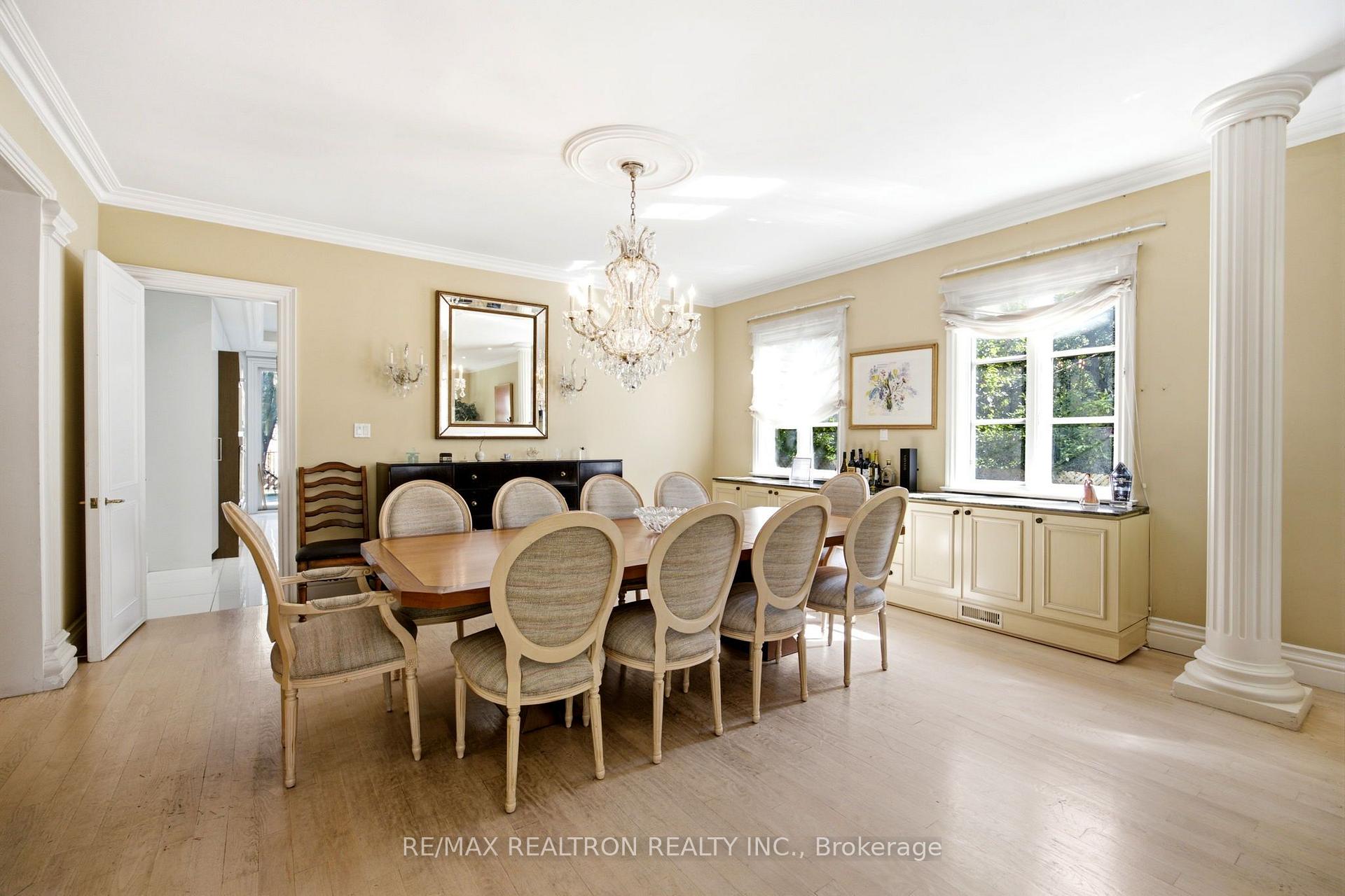 Photo 3 of 50 Viewmount Avenue, Toronto, Englemount-Lawrence — HOMEH