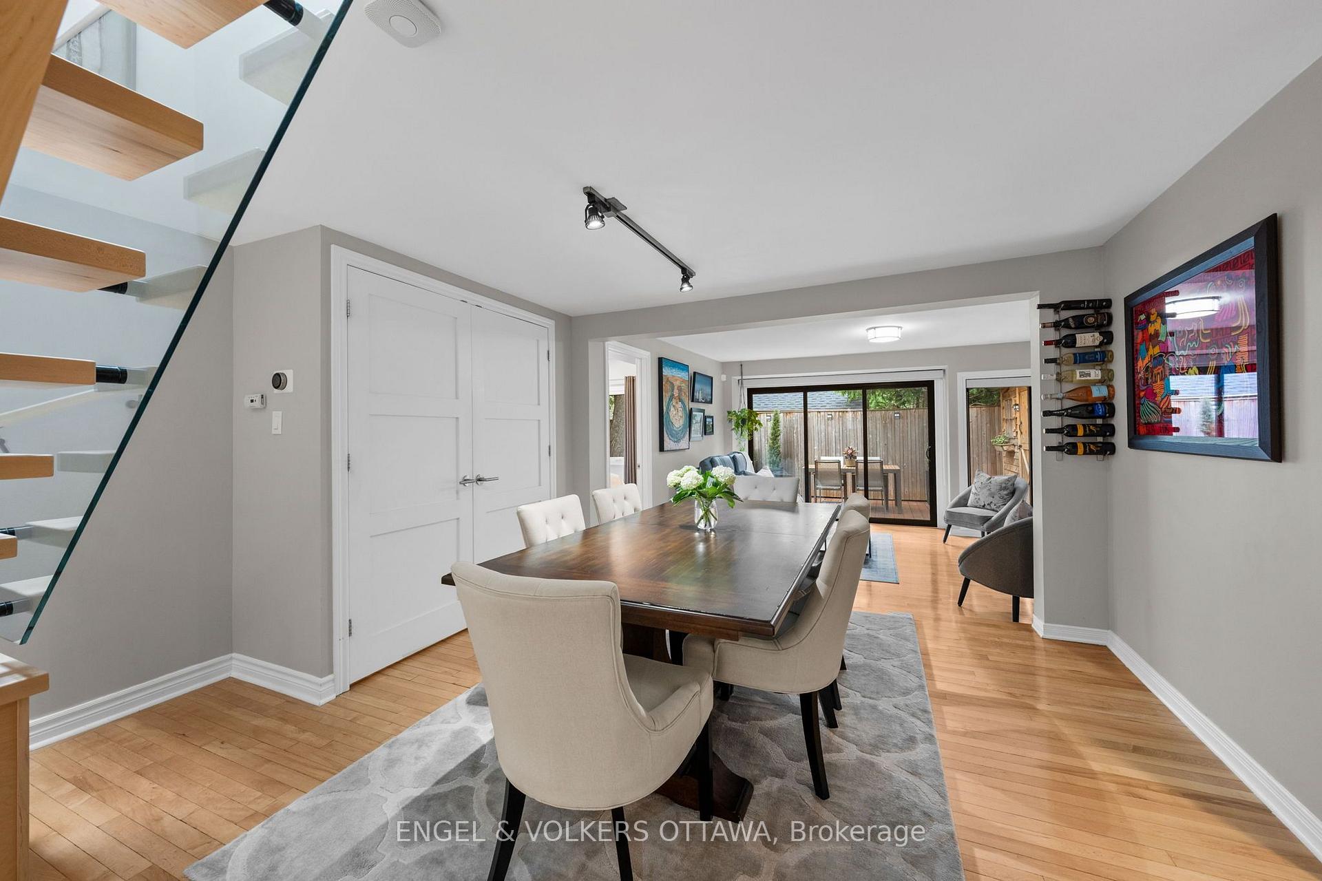 Photo 5 of 4 Avon Lane, Ottawa, New Edinburgh — HOMEH