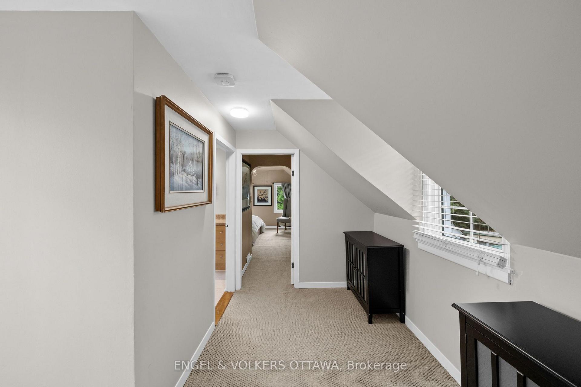 Photo 26 of 4 Avon Lane, Ottawa, New Edinburgh — HOMEH