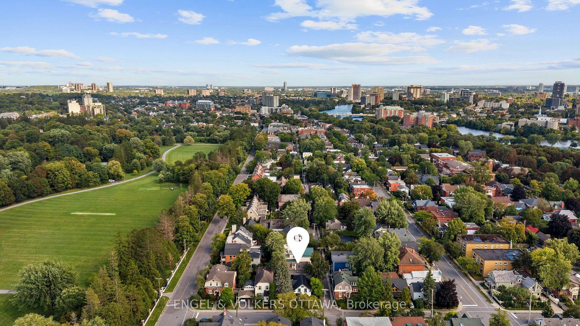 Photo 43 of 4 Avon Lane, Ottawa, New Edinburgh — HOMEH